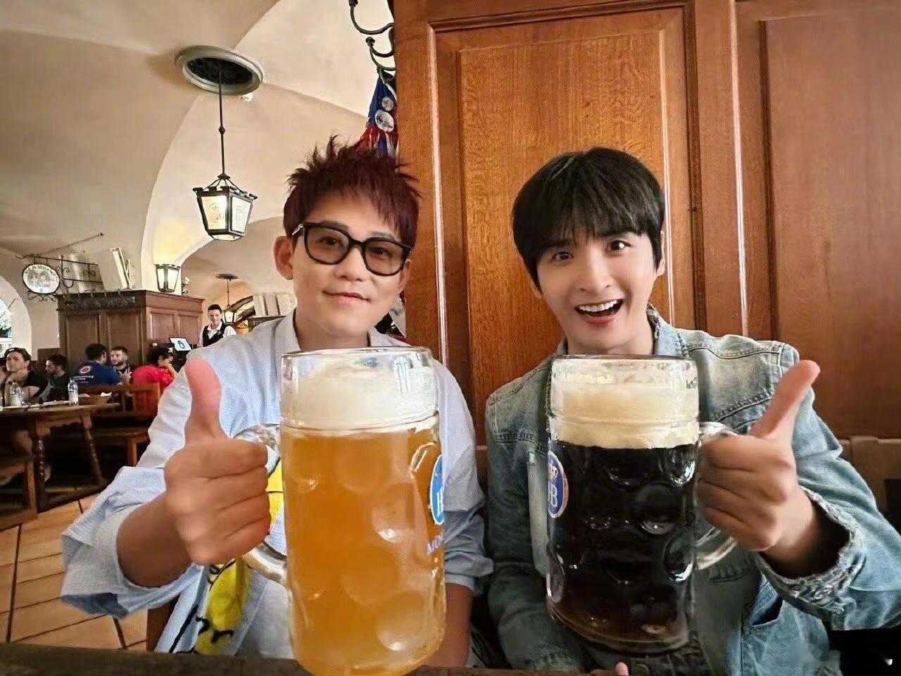 #苏醒张远上班一点班味都没有##苏醒张远工作的热情都写在了脸上#打工人尊嘟羡慕住