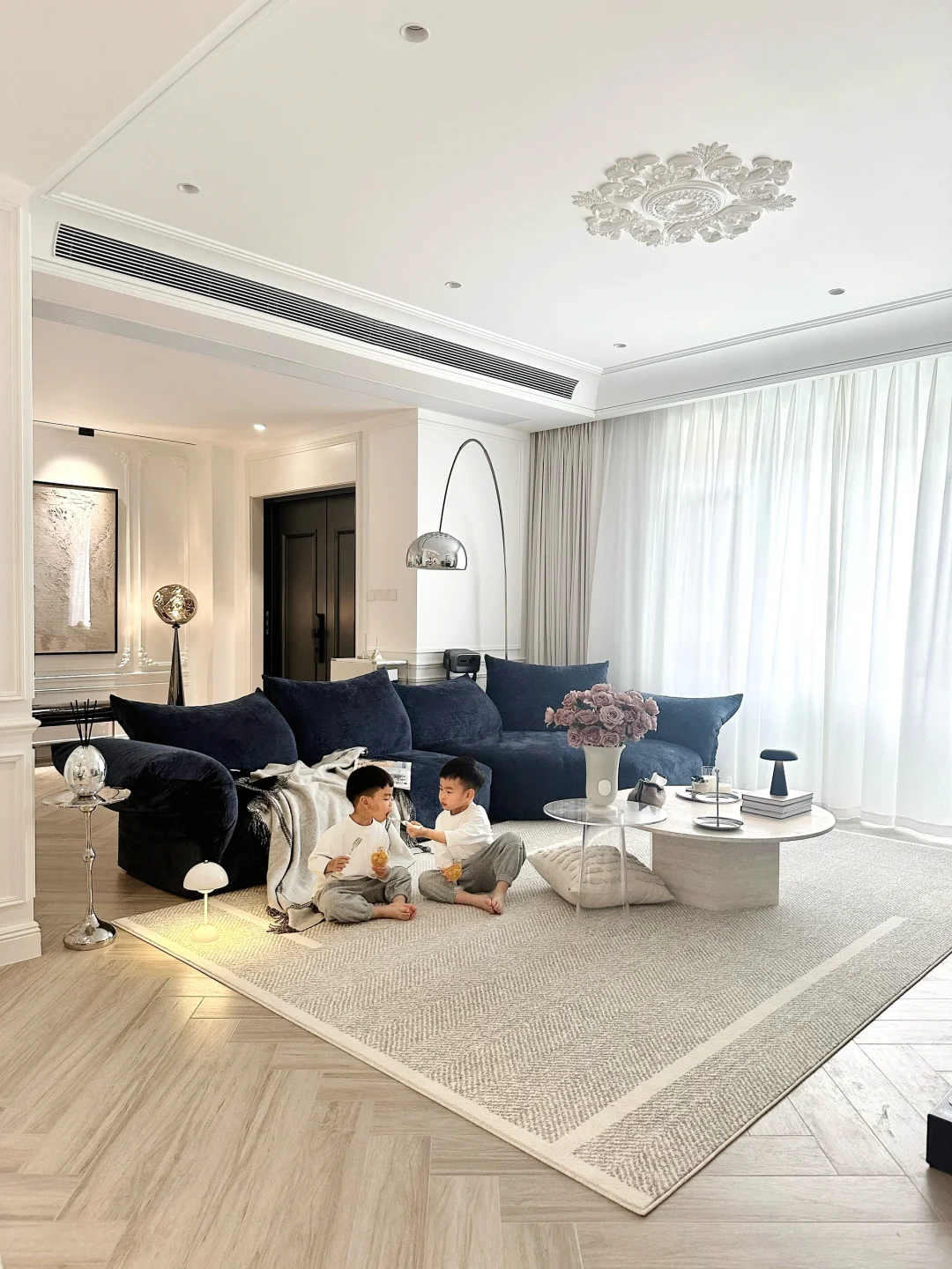 花100w装388m²法式家，入住一年副作用显现了