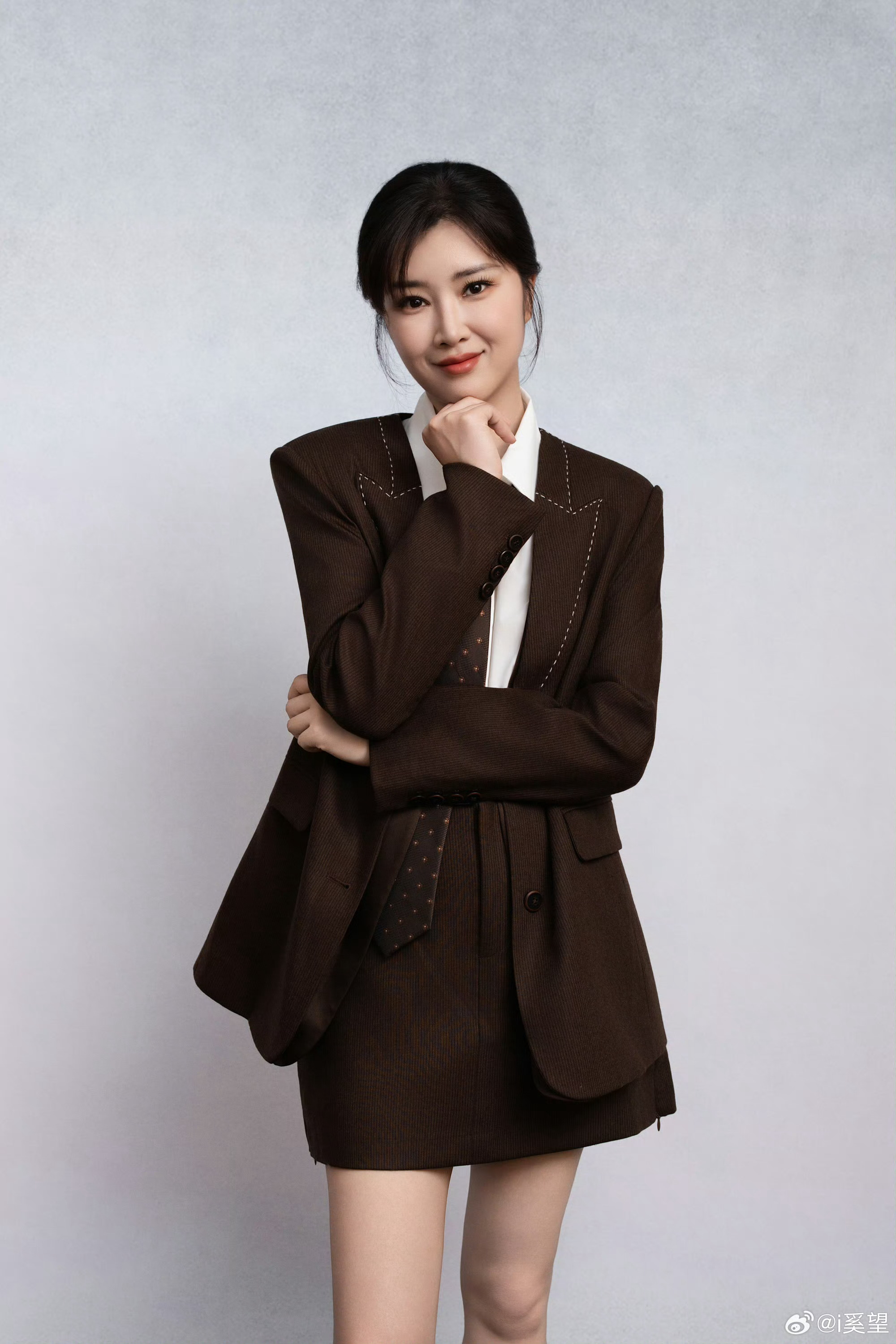 我的山与海奚望本色出演麦霸谁懂啊！看剧的时候就觉得郝倩倩唱歌那股劲儿太真实了，一