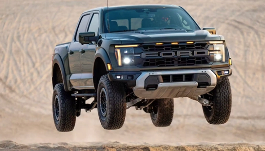 因软件故障！福特汽车宣布，将在美国召回430万辆皮卡和SUV。 