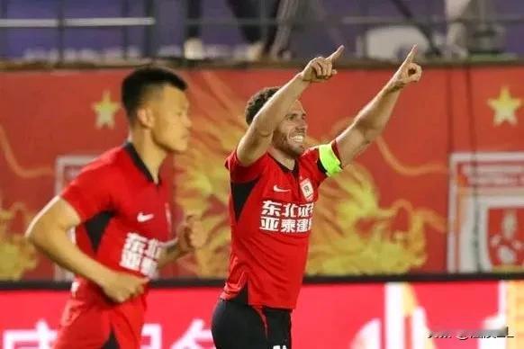 既然有意就别端着了，四六开如何？足协出40%，球队出60%，皆大欢喜，三赢！
 