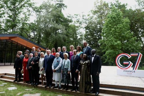 G7峰会还没散场，巴西总统卢拉和日本首相高市早苗就一起宣布了一件不小的事：南方共