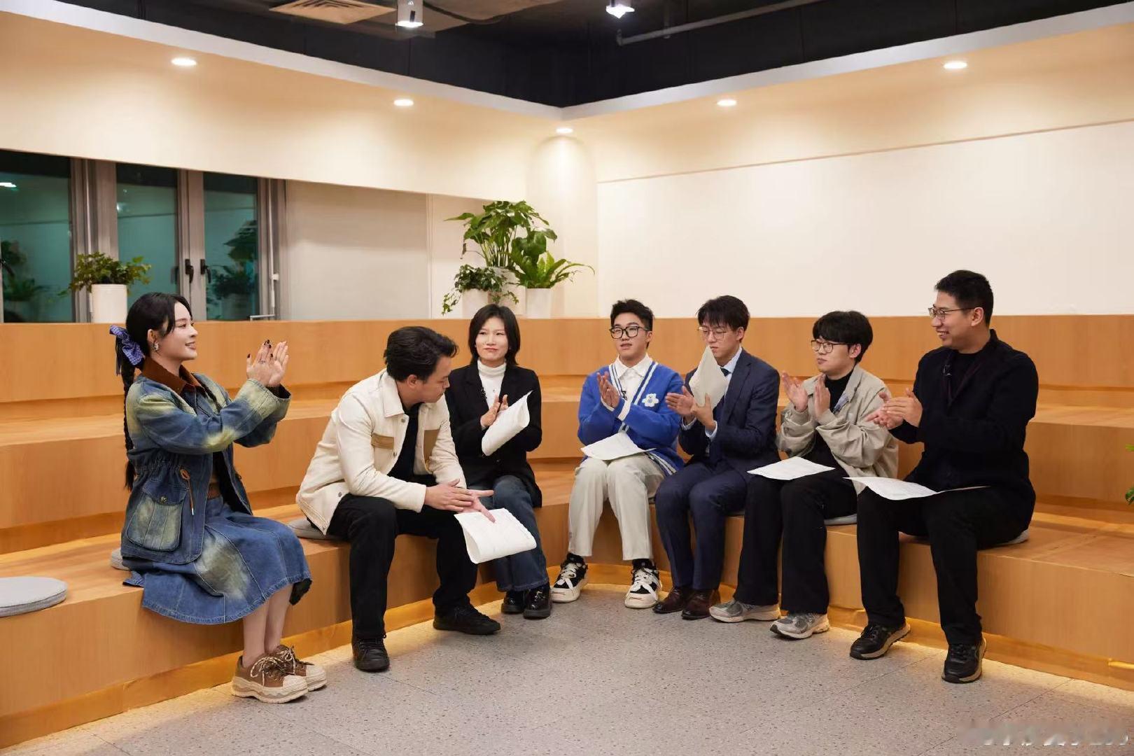 从基层做起才有机会升职吗 基层工作是厚积薄发，升职是水到渠成；人脉机遇是捷径，能