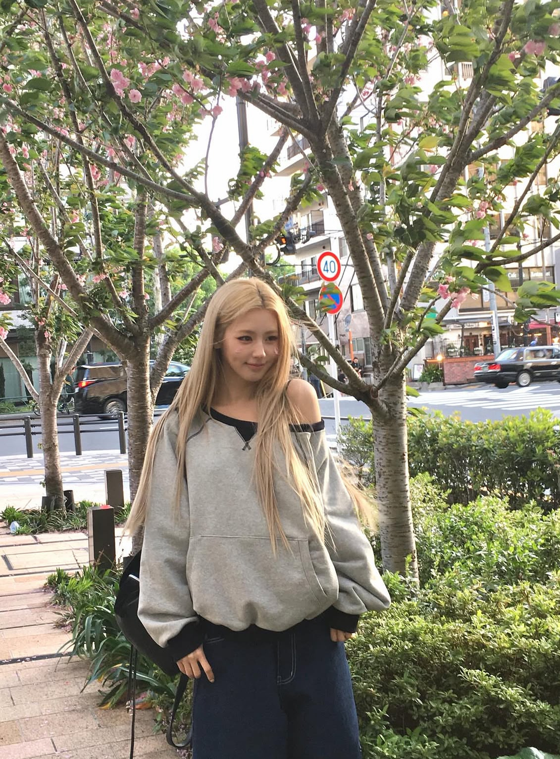 🌸MIYEON｜🍃欧尼依旧散发魅力🀄️就是有点抽象ㅋㅋㅋㅋ赵美延 曺薇娟 