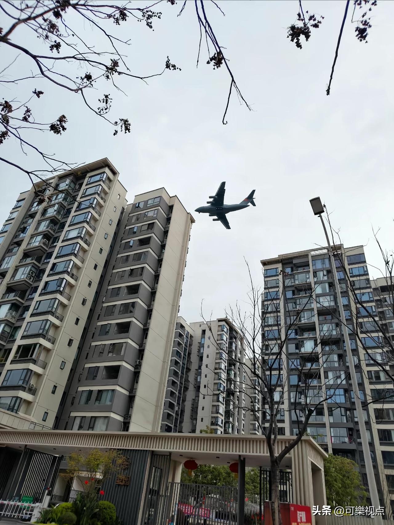 好几架运20今天在绵阳机场起降，什么情况？