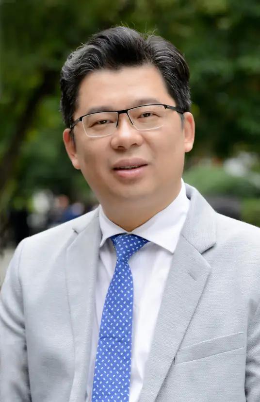 贪腐官员出狱后，能当单位领导吗？！

周蒙滔6年刑期结束了，刚出狱没几天，就成为