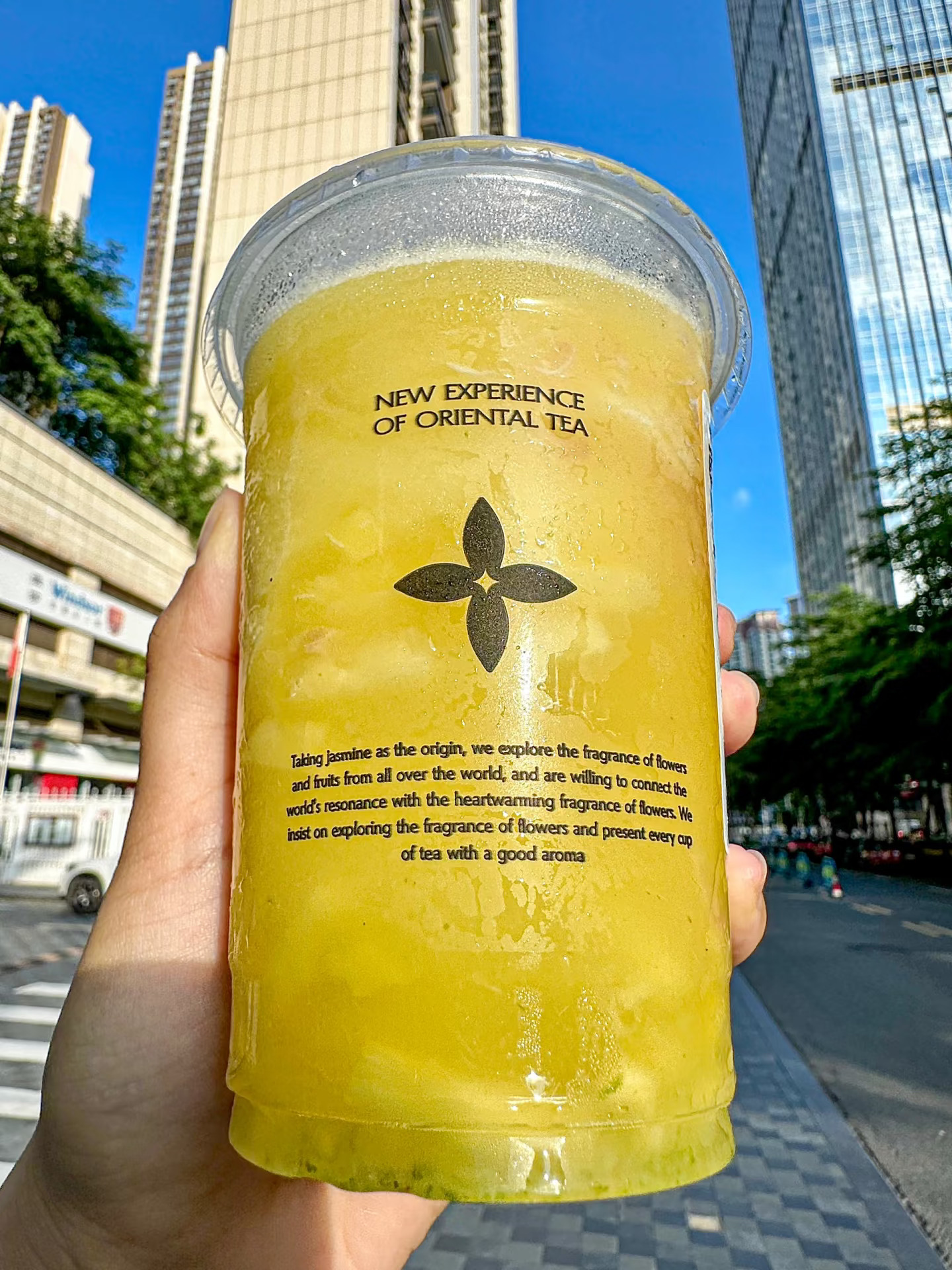 茉莉奶白城市主题店限定…好喝麻了！！