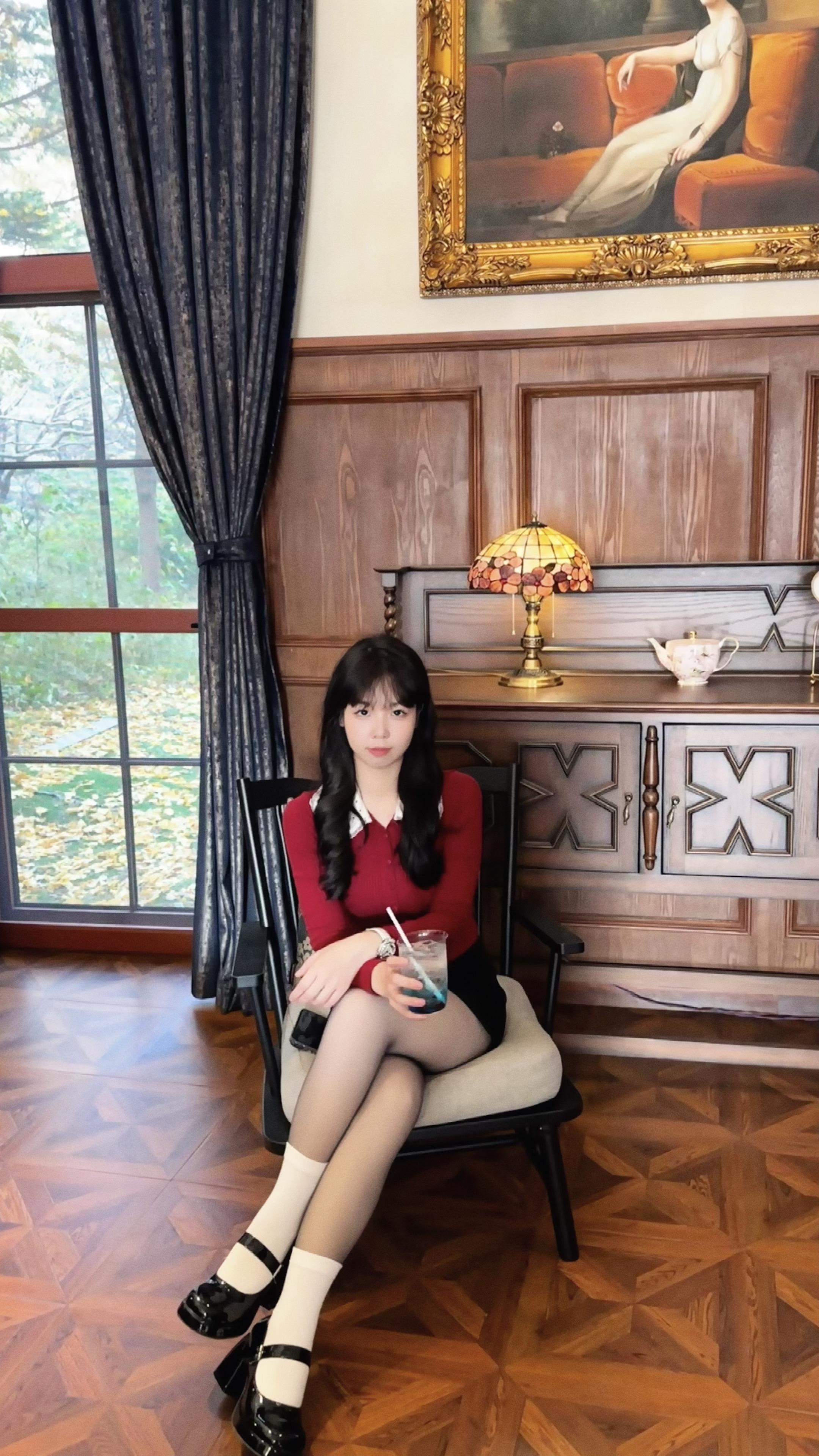 你又认识了新的女孩 你我之间不过尔尔 是吗