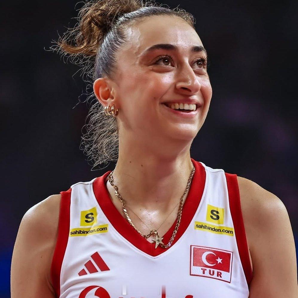 🏆 VNL总决赛传球榜🔝 总成功传球🇹🇷 88 x 沙辛🇨🇳 69 