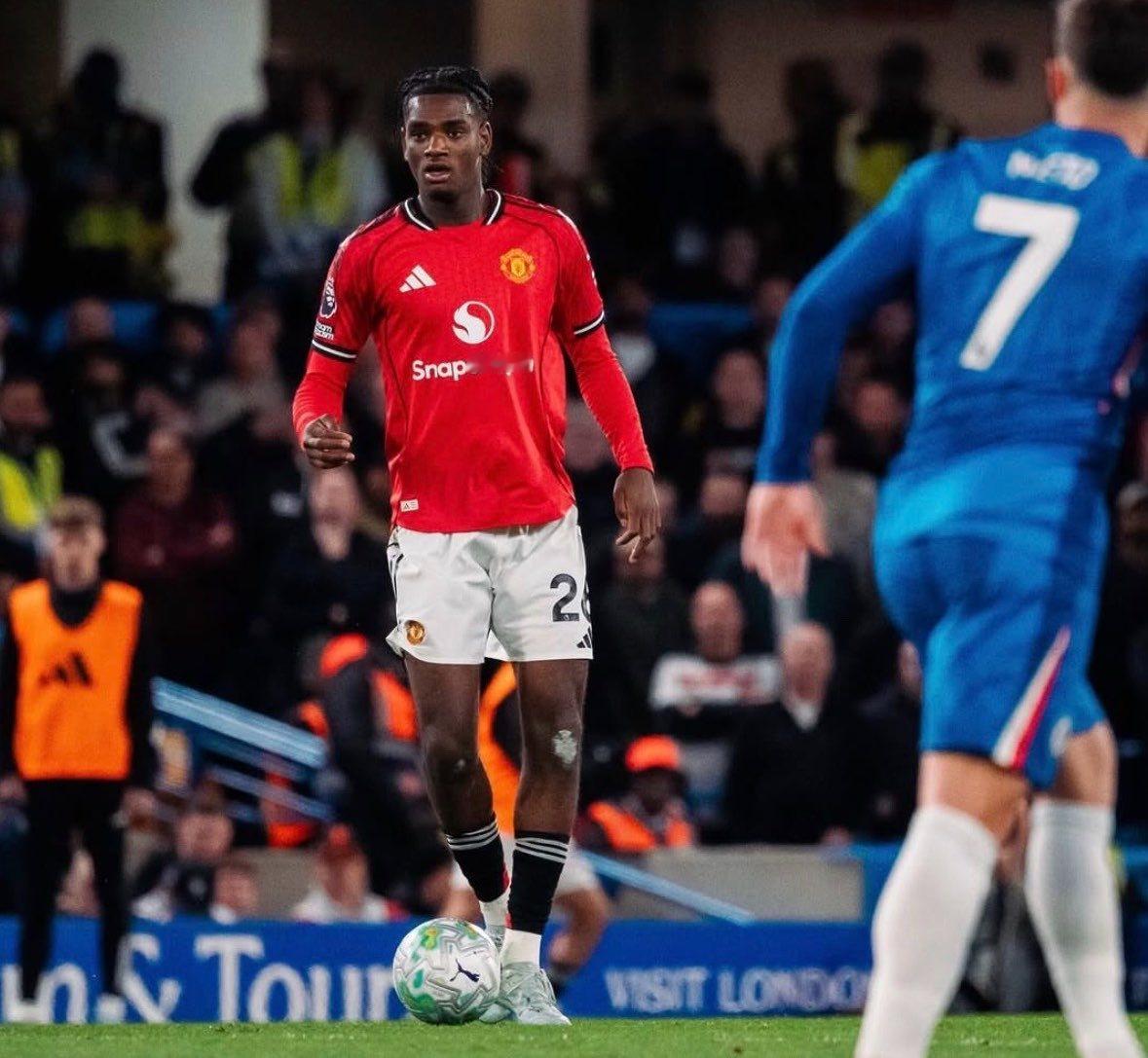 布鲁诺·费尔南德斯：艾登（海文），一个年轻的小伙子，又一次踢出令人难以置信的表现