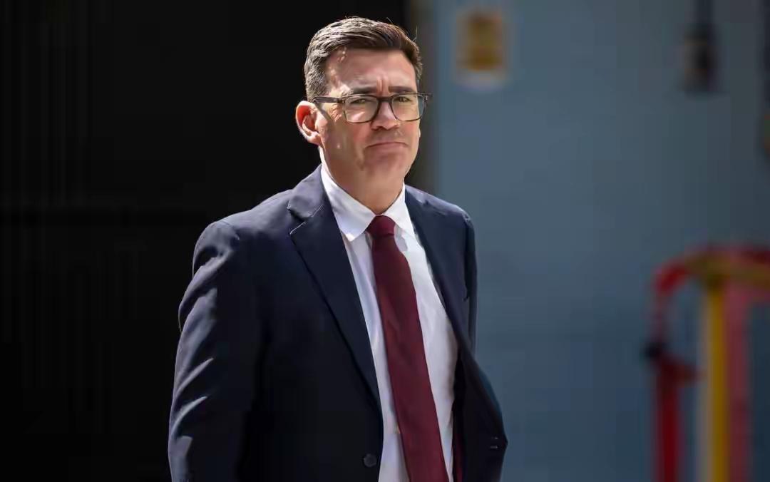 【环球市场播报】英国首相伯纳姆正在考虑是否协助沙特抵御也门胡塞武装的袭击。知情人