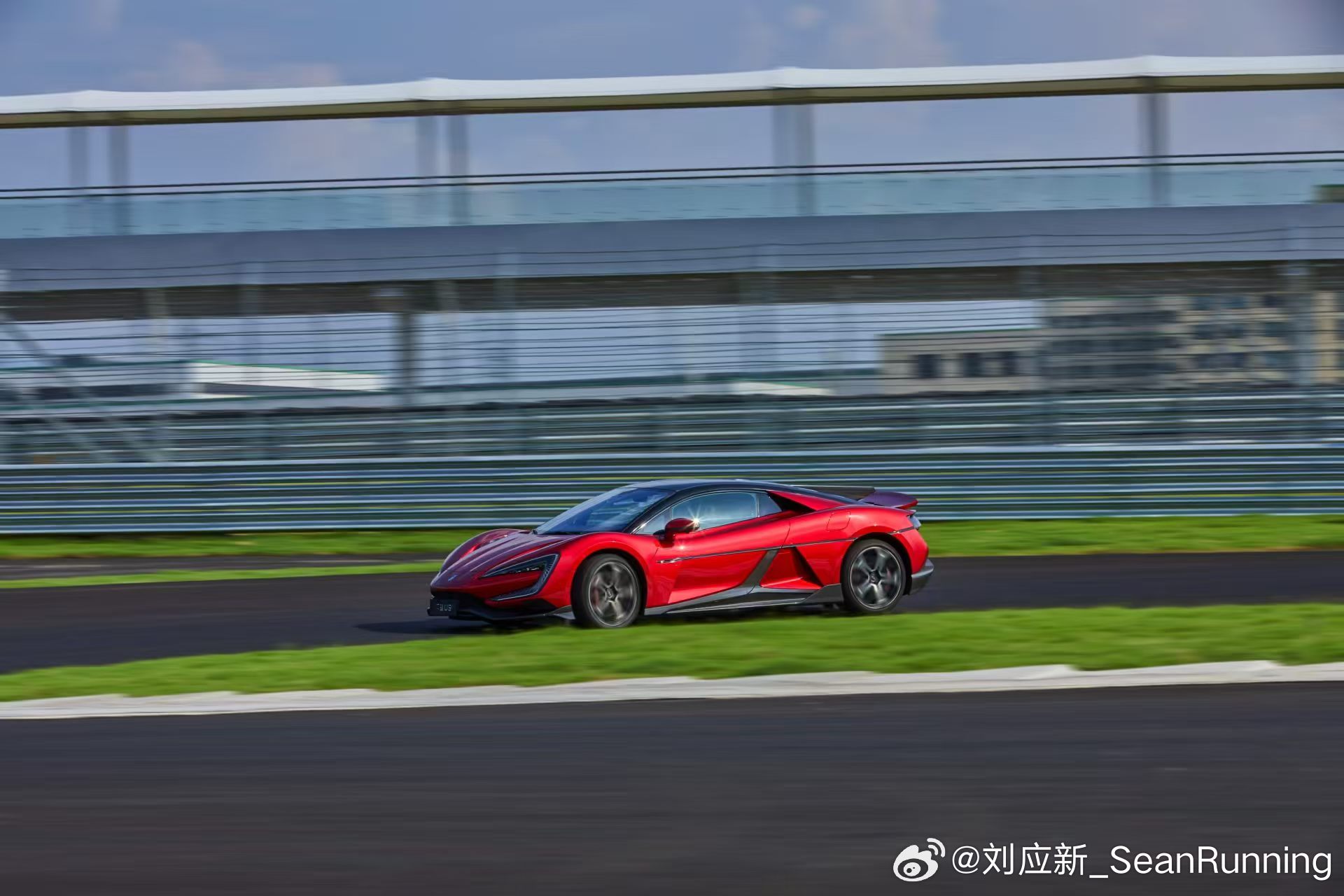 不止赛道，还有越野从合肥到郑州，再到绍兴全民赛道，再下一城。比亚迪越来越会玩了比