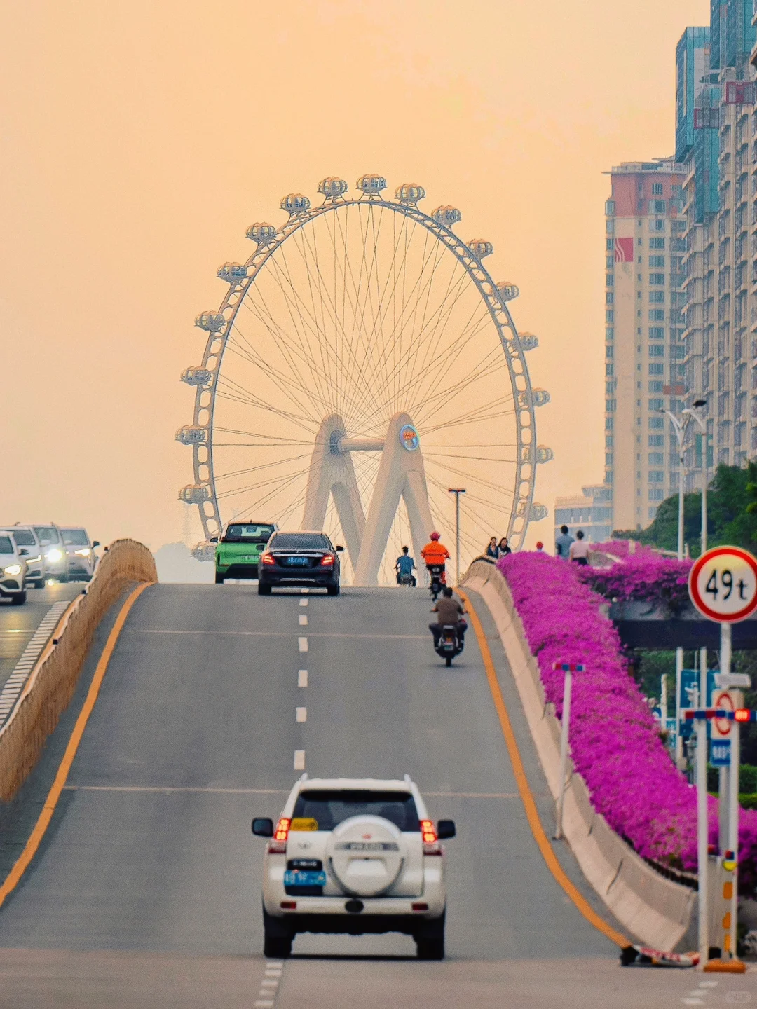 朋友都笑我去深圳旅游，直到我来了后……