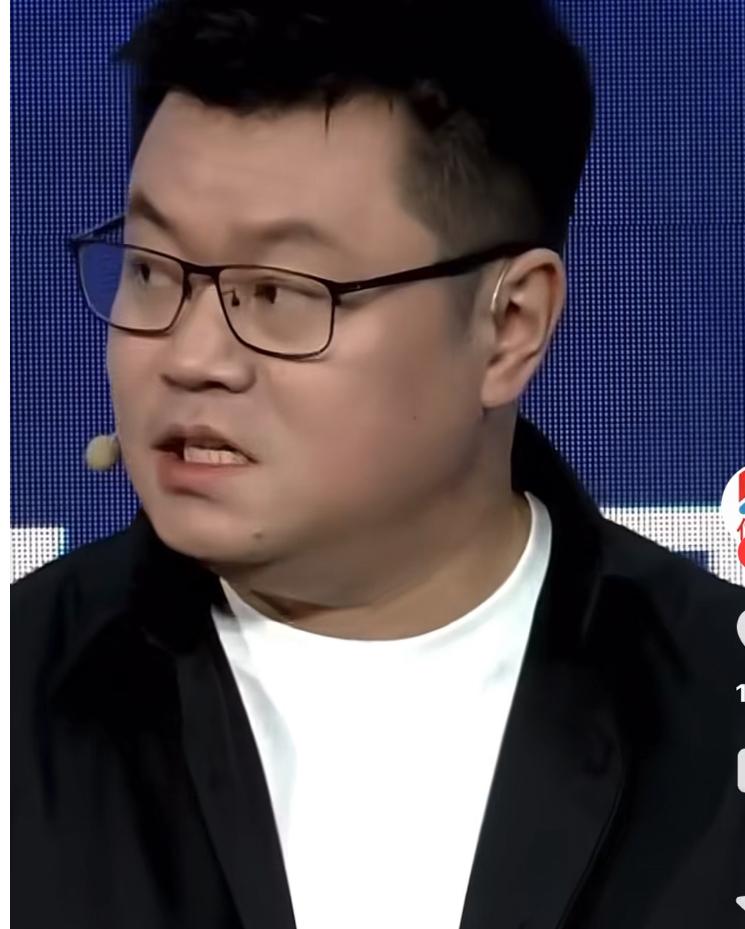 侯英超老师解说世乒赛王曼昱的比赛：一顿操作猛如虎，回头看两局对手只得五分！
伦敦