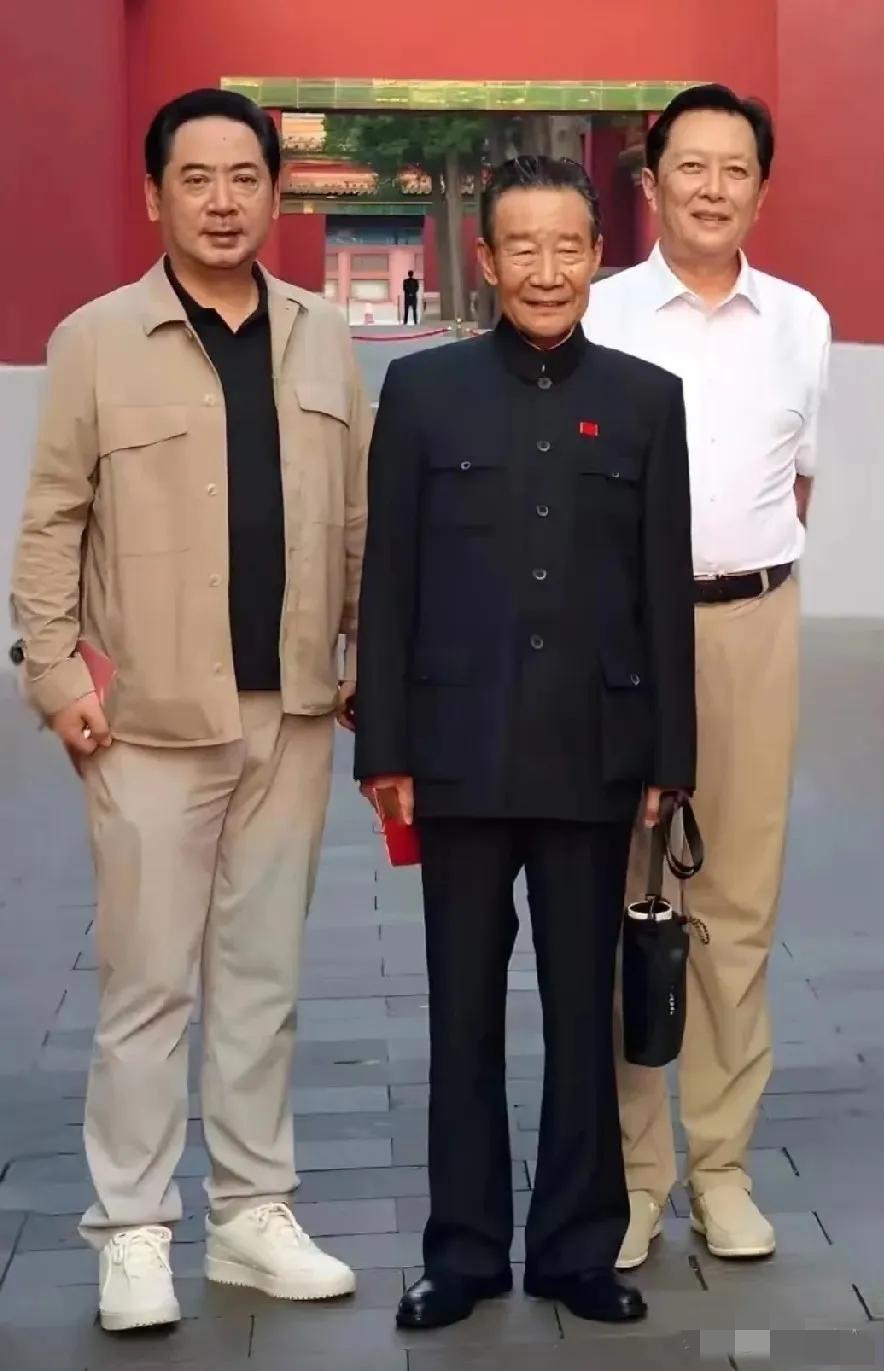 我敢说，能认出两个，证明你已经老了………