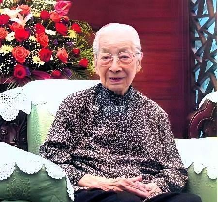 雷洁琼（1905—2011），是中国共产党的亲密朋友、著名社会学家与教育家，也是