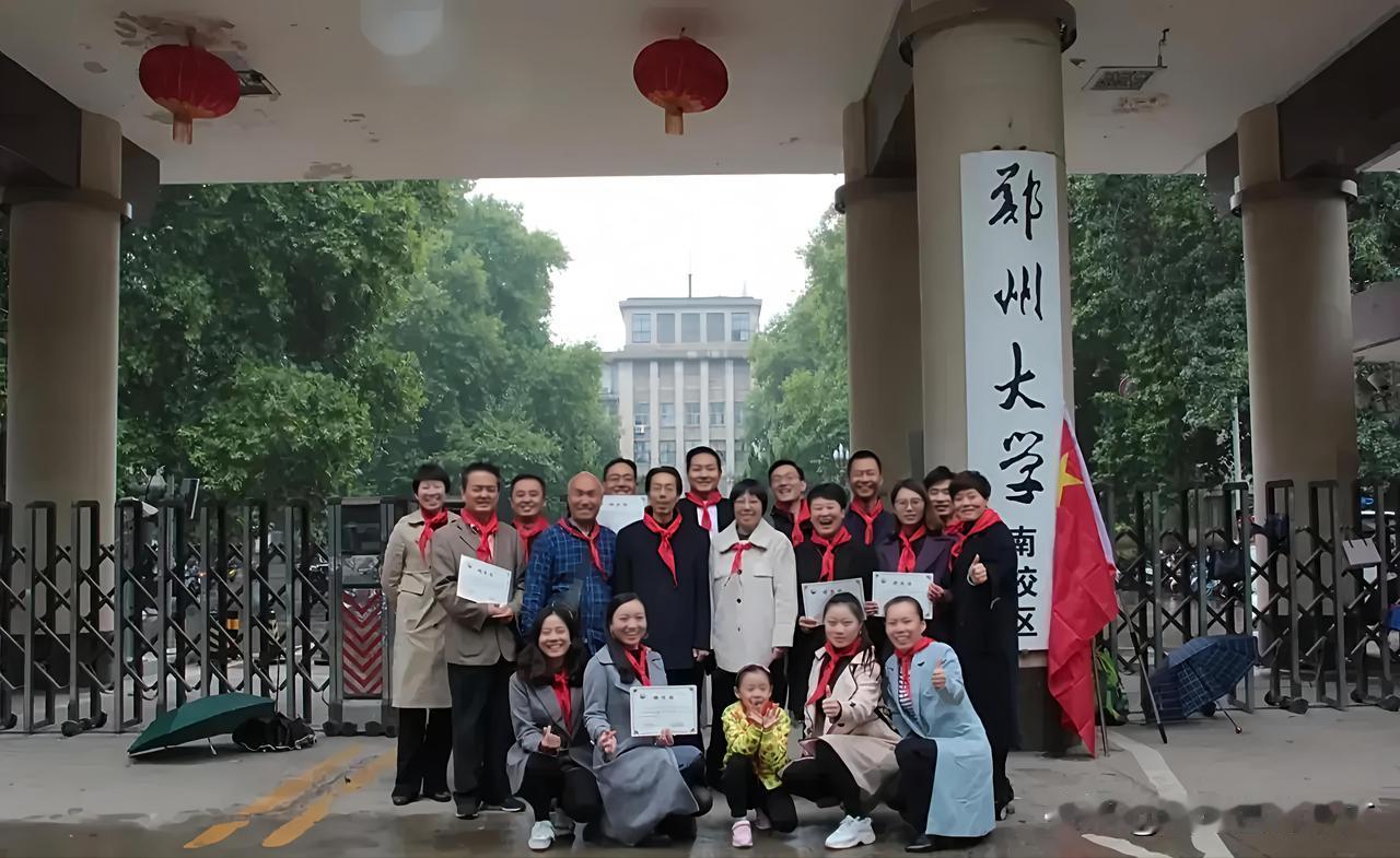 强者的动力来自“爱”。
爱自己、爱事业、爱人生。