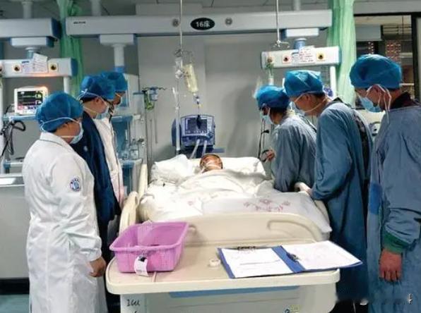 “太荒唐！”2022年，子女被医院通知母亲抢救无效死亡，于是把尸体领回火化下葬！