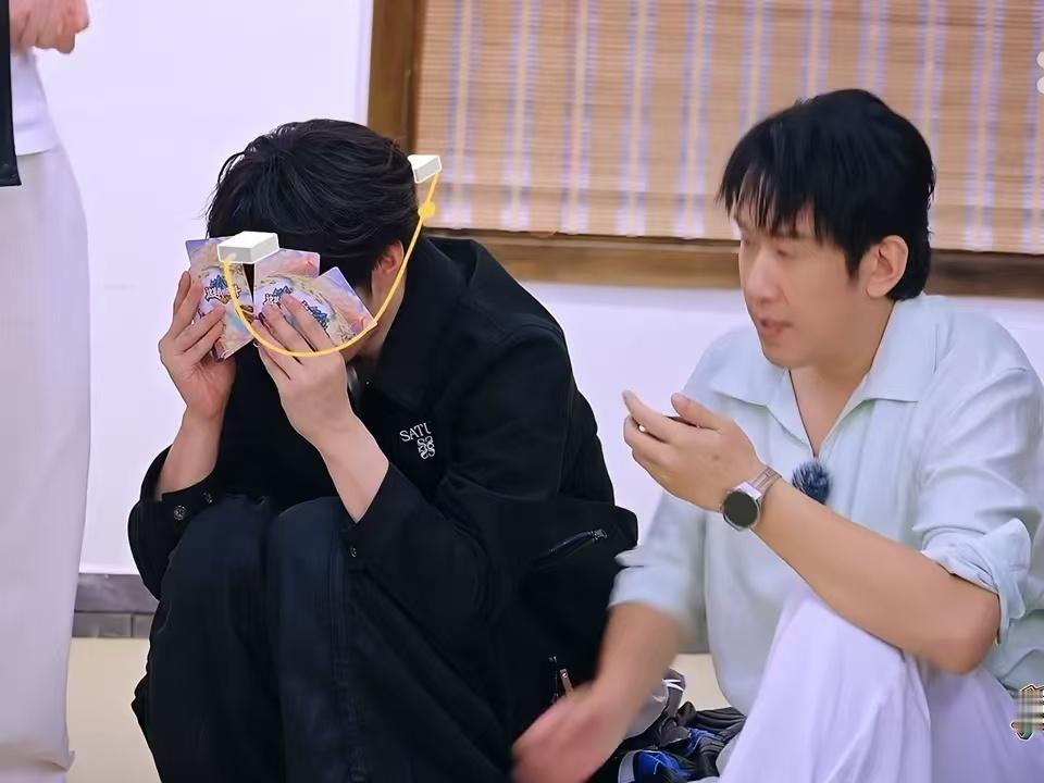 刘耀文教你如何让知识进入大脑 刘耀文的“知识进脑法”太有画面感了！沉浸式学习配上