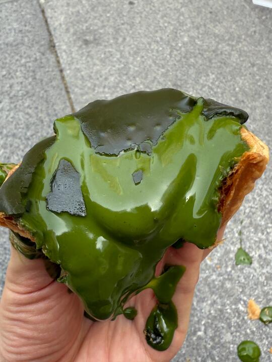 在南京！！吃到了本命抹茶挞！！（超大声😭😭