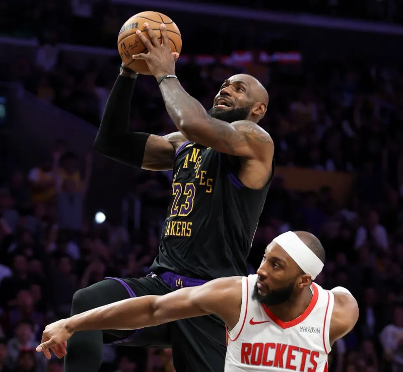 詹姆斯是25-26赛季NBA年龄最大的球员，但快攻得分位列全联盟第2，排在他前面