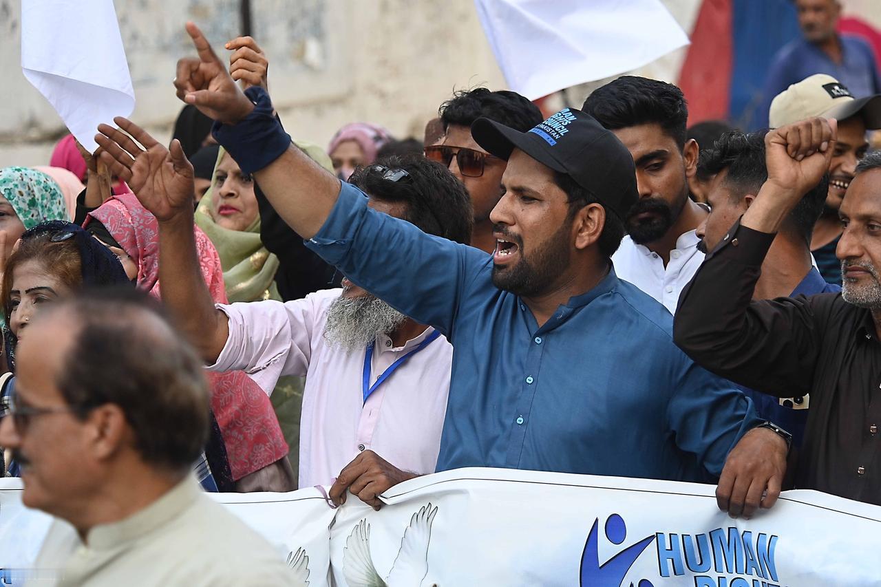 伊朗越来越硬气了！
4月13日，伊朗议会国家安全委员会副主席纳巴维扬在社交平台上