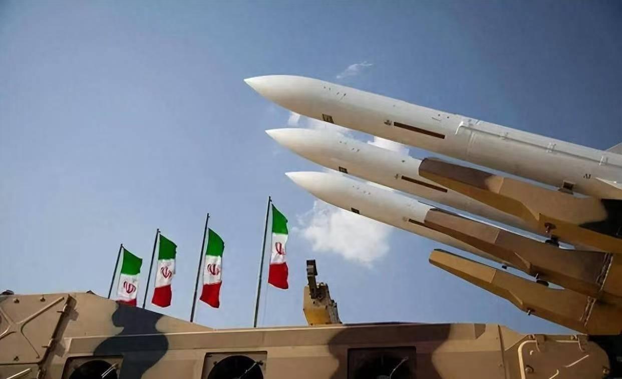 有人问伊朗到底算不算大国。在中东地区，伊朗是一个大国，而且还可以算是军事强国。但