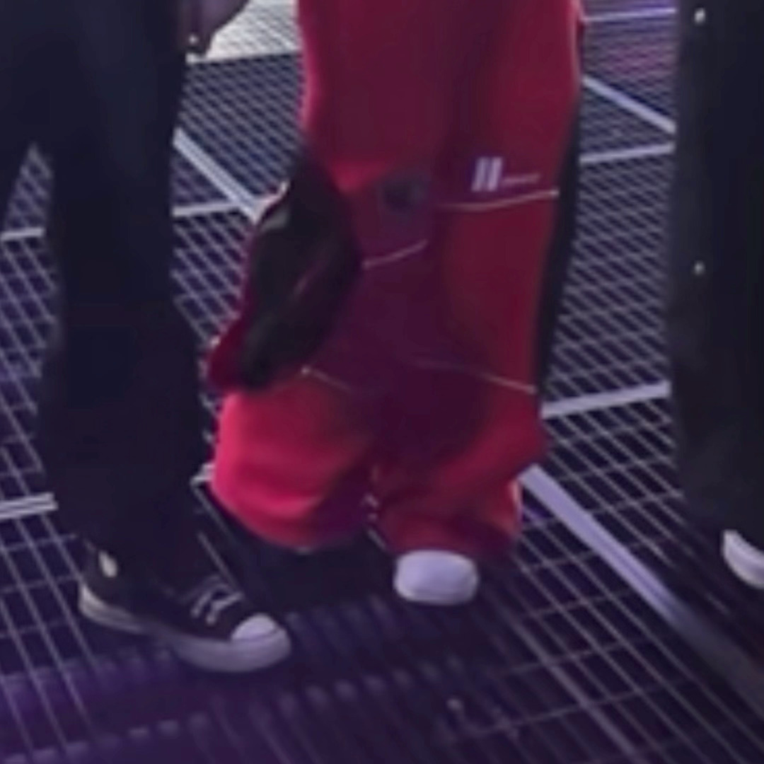 我发现了全世界最嗲娘的站姿 你也来试试吧 ​​​