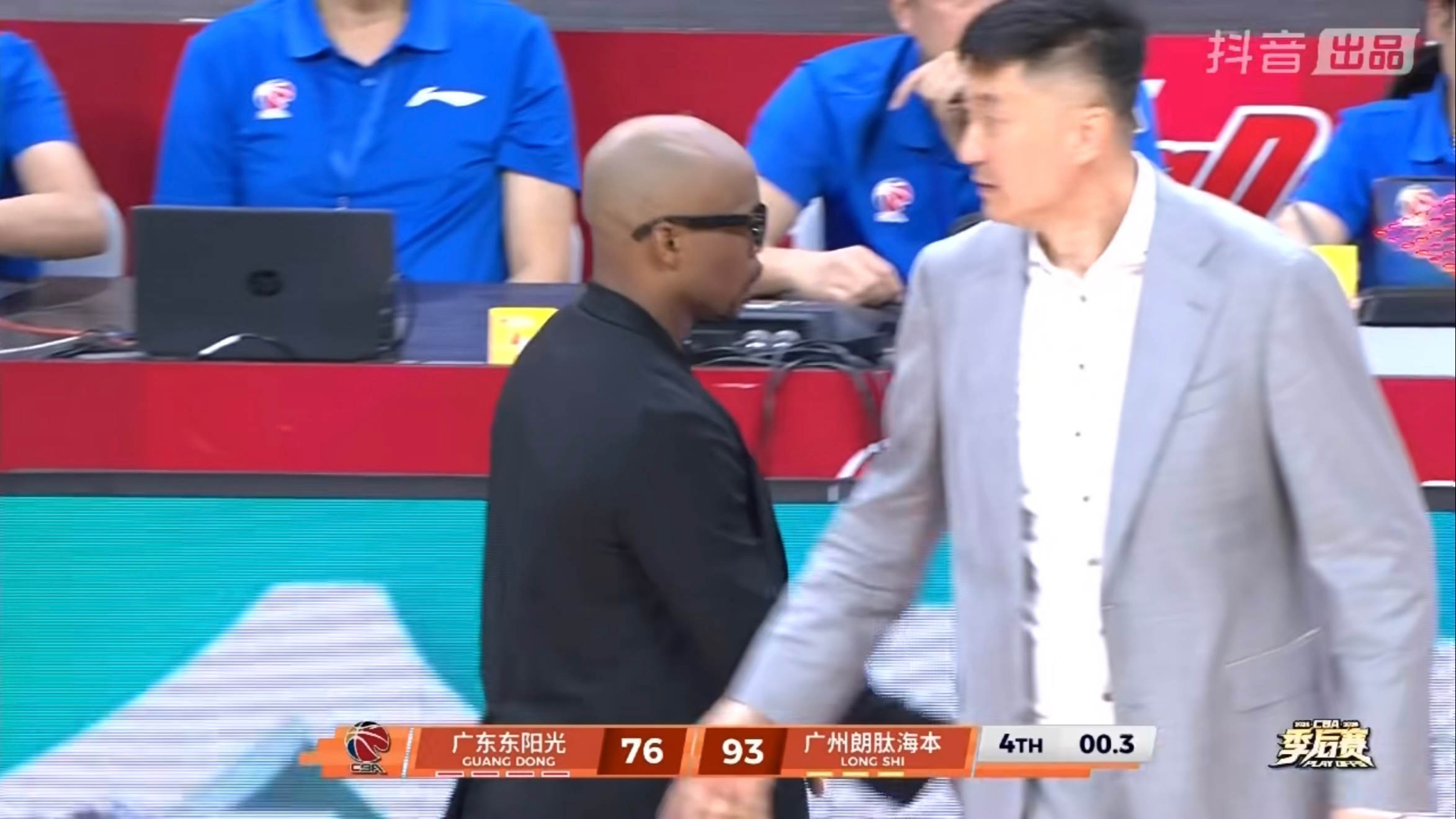 广州朗肽海本客场击败广东东阳光，系列赛大比分1-0领先。cba季后赛
