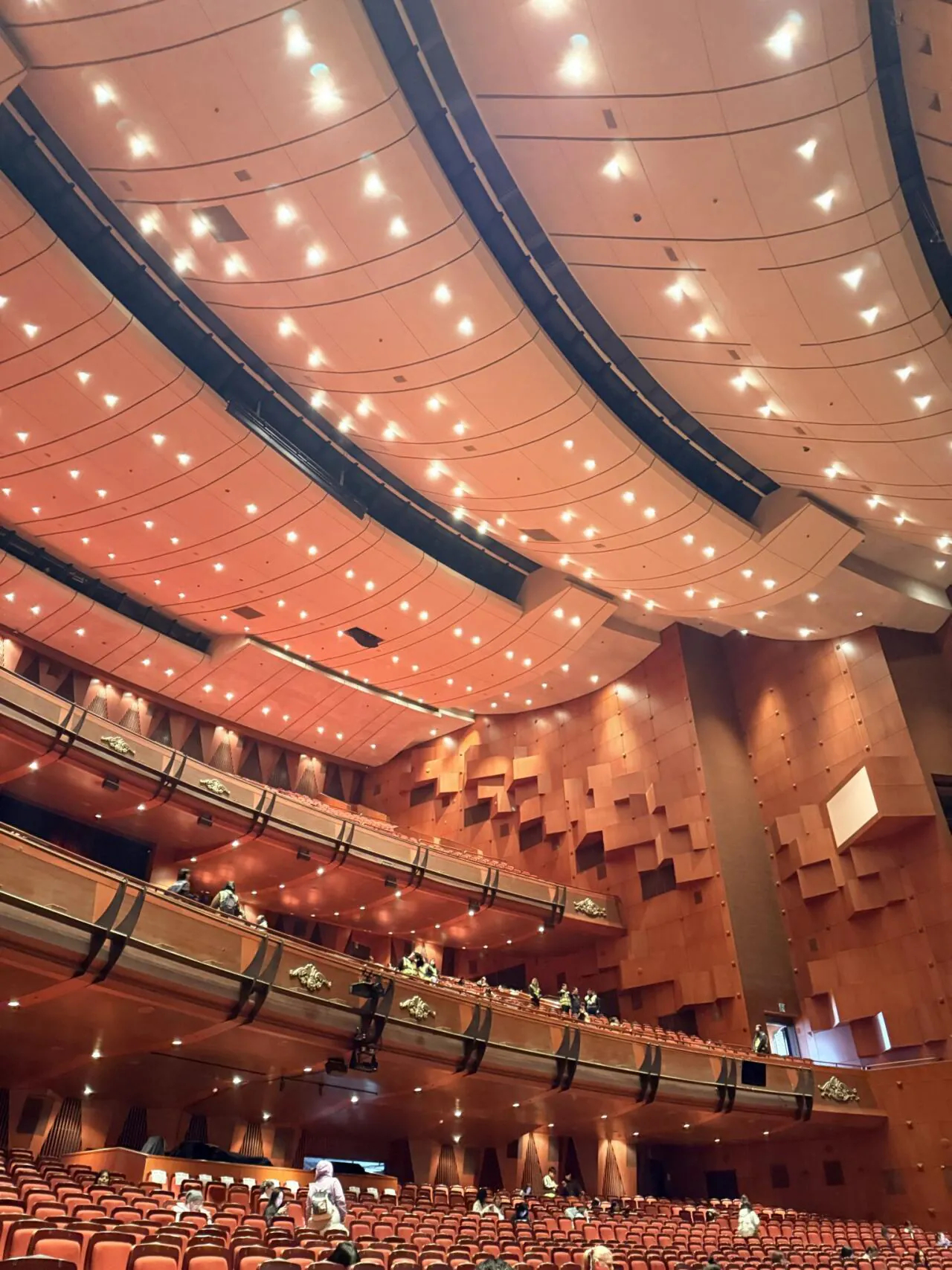 【Theqoo】防弹少年团光化门演出中签粉丝专属等候区 