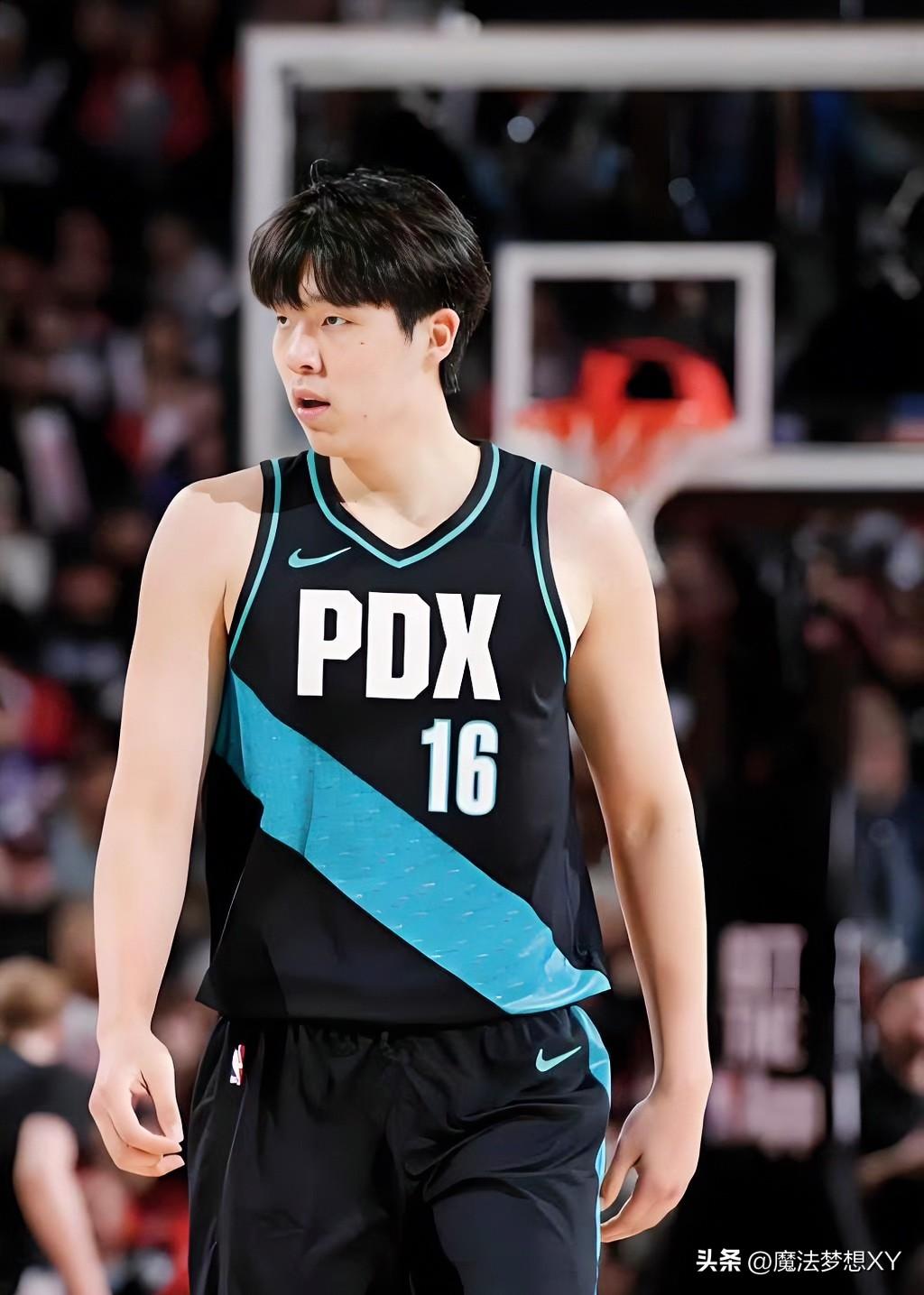 看到杨瀚森今天只打了48秒
我真的绷不住了
不是机会多少的问题，而是对于
杨瀚森