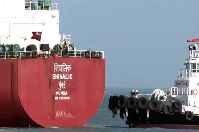 据环球时报报道，伊朗要求印度释放3艘被扣油轮，双方正就确保印度船只通过霍尔木兹海