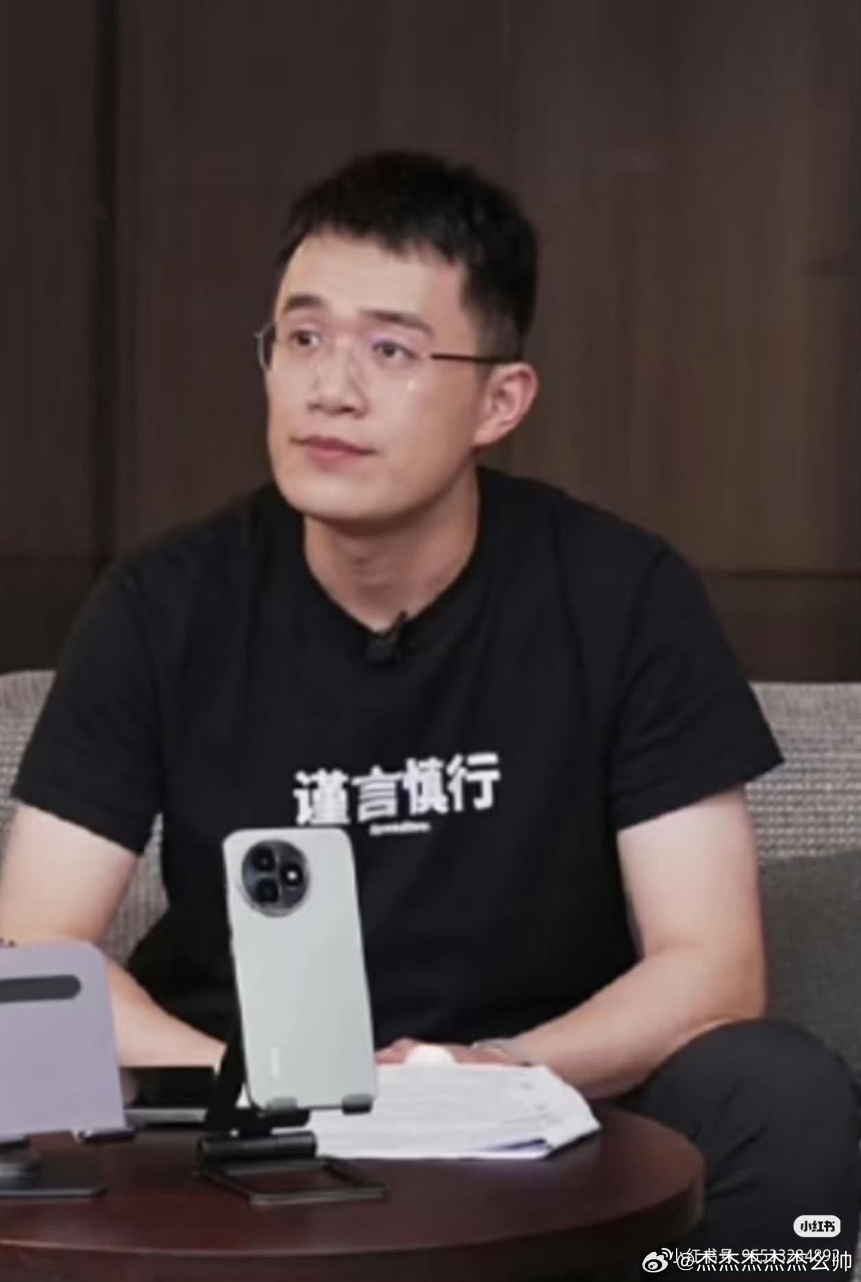 阴谋论一下，从基层就开始干，干到现在这个职位，难道不知道哪些可以说哪些不能说吗？