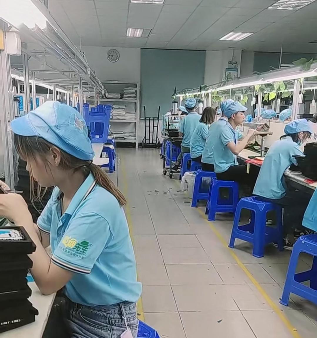 九边Pro：很多企业逼迫员工加班，并不是为了效率什么的，更多的是一种“反正没人管