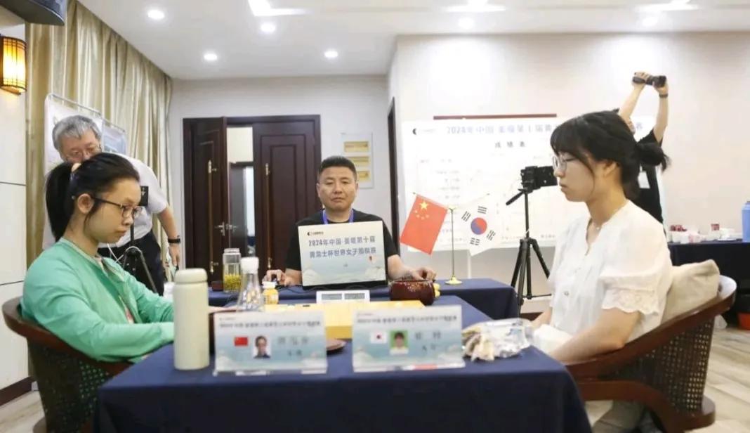 再三再四不能再五再六~小红鱼力克大壮
小刀子割肉渗透流表演~赫姐翻盘胜锤妹


