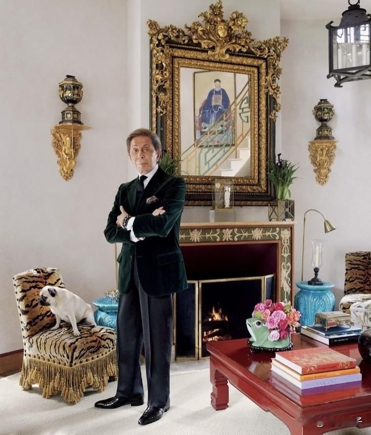 华伦天奴的创始人19号离世，终年93岁[灵光一闪]！

回想之前他家被曝光，挂有