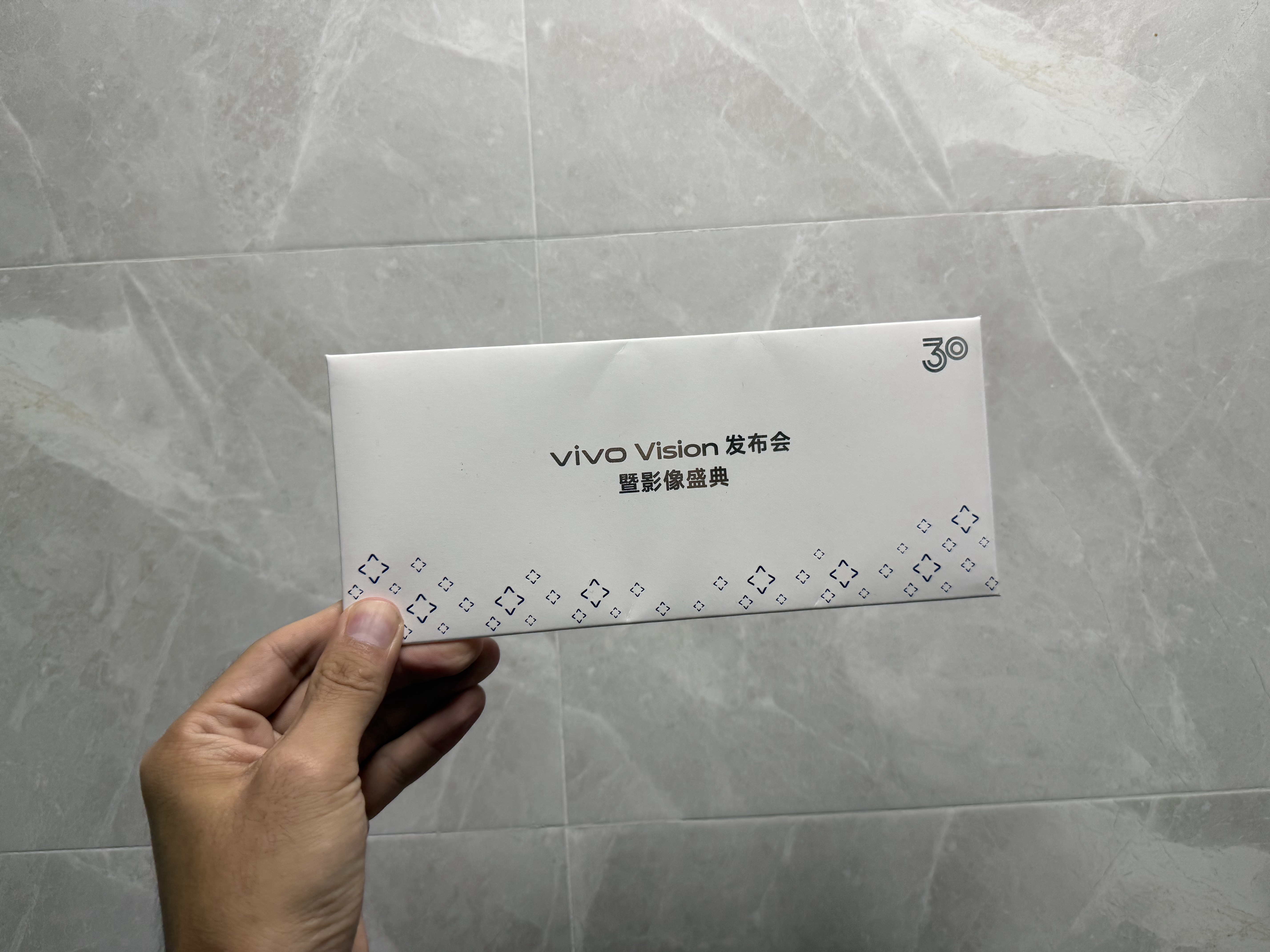 下午看 vivo Vision发布会暨影像盛典[求关注]蓝厂30 年，正青春[赞