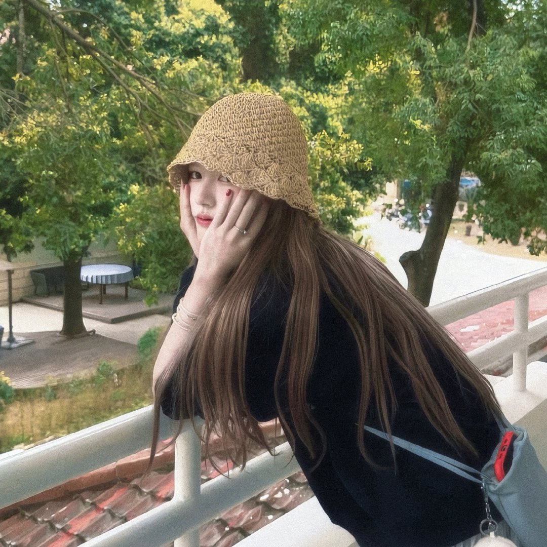赵露思 zls赵露思许我耀眼zls 赵露思许妍 你是黑夜耀眼的光，白昼绚烂玫瑰.