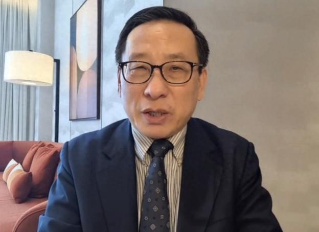 高志凯这个人
完全不经扒

因为一扒你就会发现，他总能从故纸堆里翻出些要命的东西