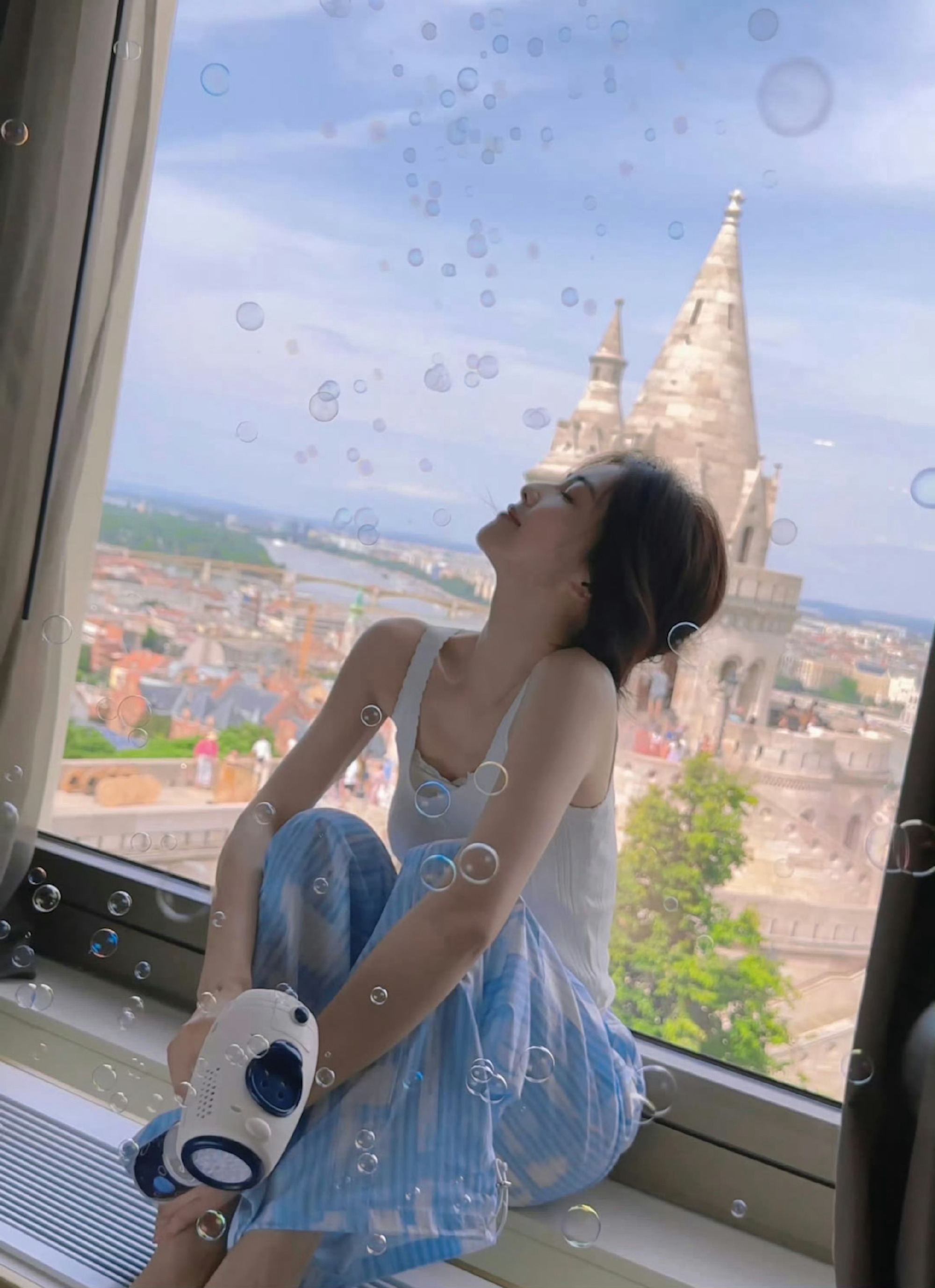 白鹿告别欢娱 携手走过十年，如今圆满画上句号，相信白鹿，未来越来越好~白鹿