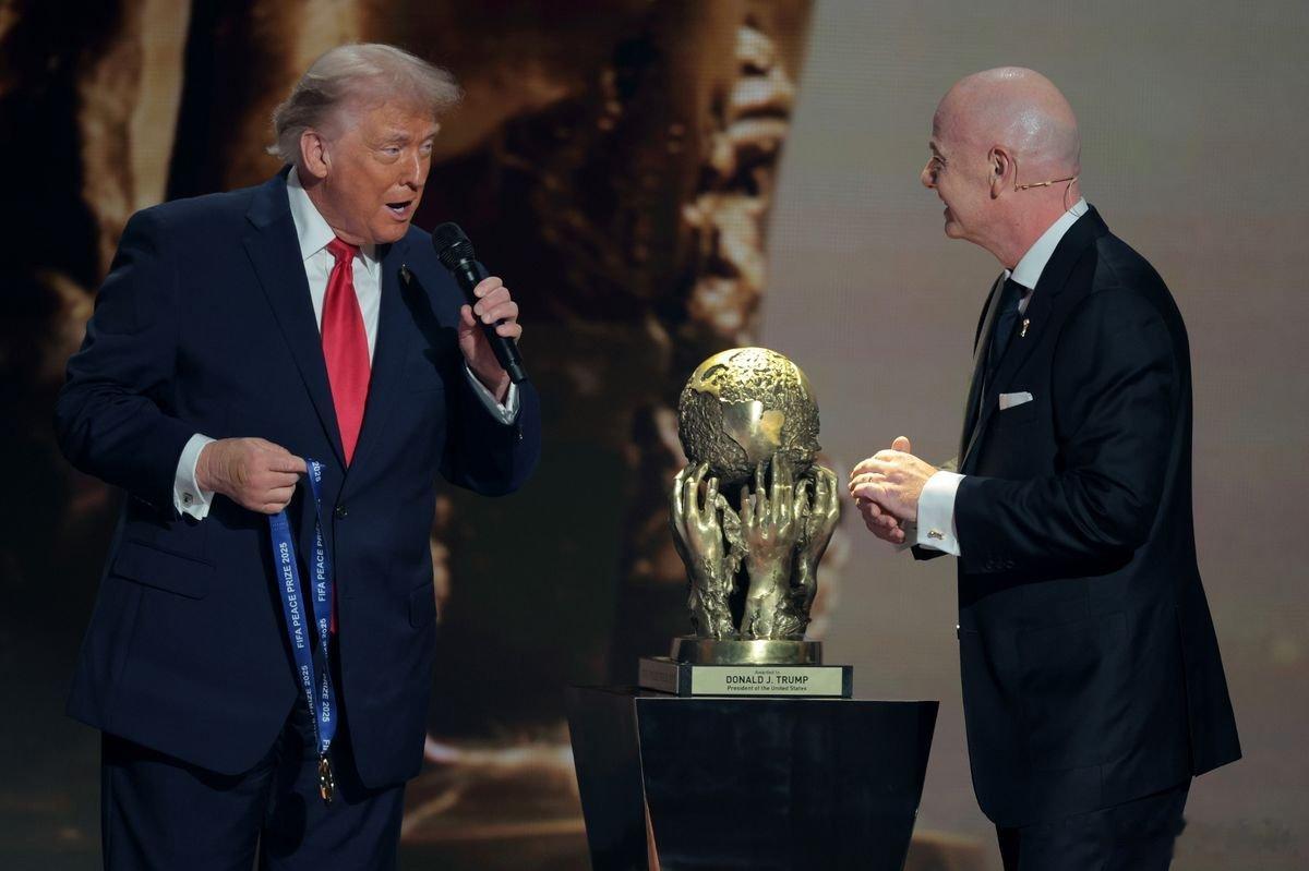⚽ 绿茵场上的美元战争：2026世界杯如何把全世界骗进屠宰场🎪 有个老理儿说得