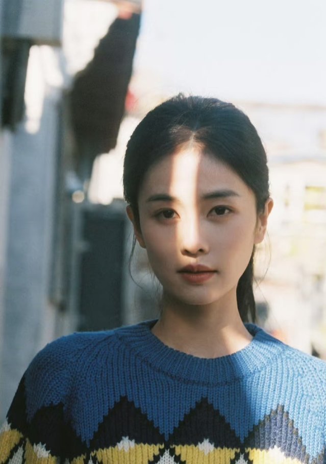 白鹿明媚高马尾👱🏻‍♀️简简单单但就是好看！！白鹿[超话] ​​​