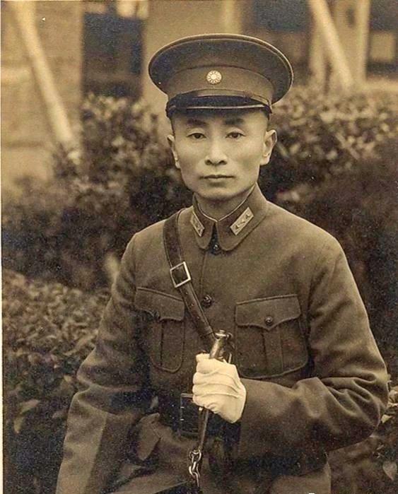 台独势力霸占台湾今天的结局，从根本而言是由于蒋介石集团忽视和缺乏对国家及地方管理