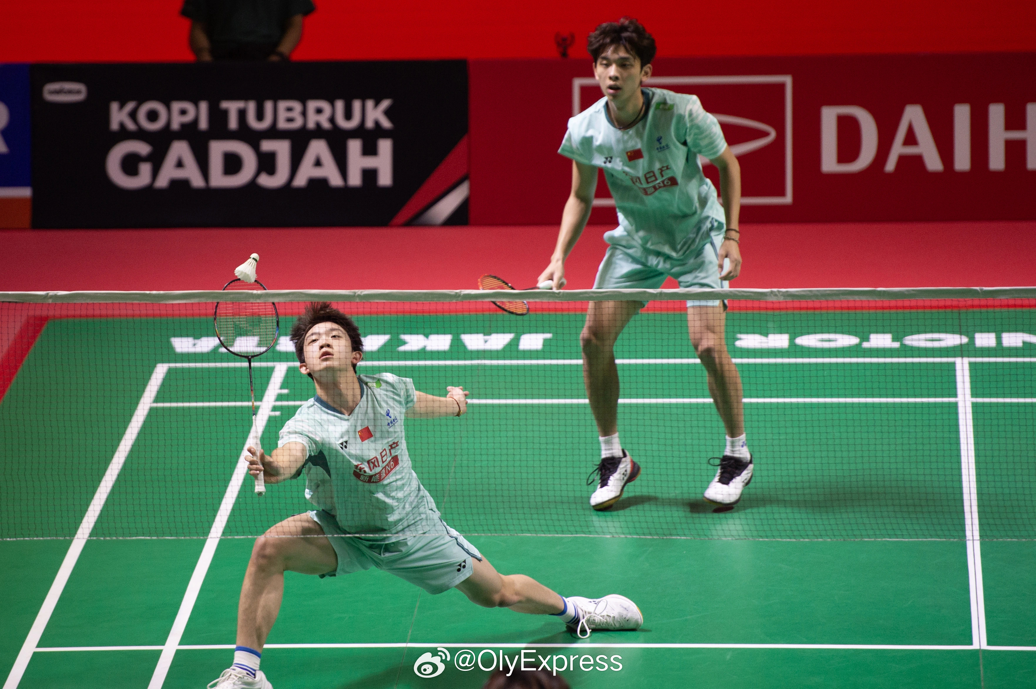 【印尼大师赛次轮国羽4胜2负 男单男双无缘八强】2026年印尼羽毛球大师赛羽联超
