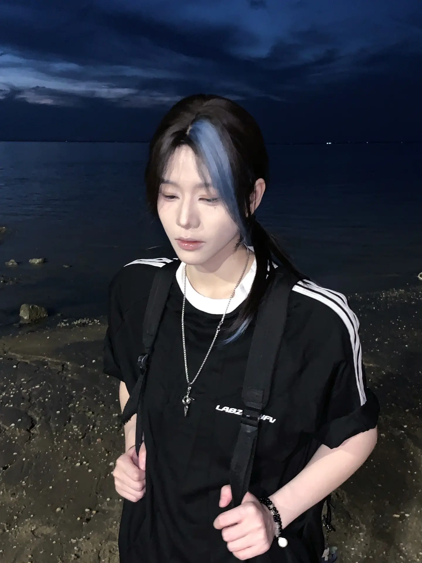 重新建立信任需要时间。