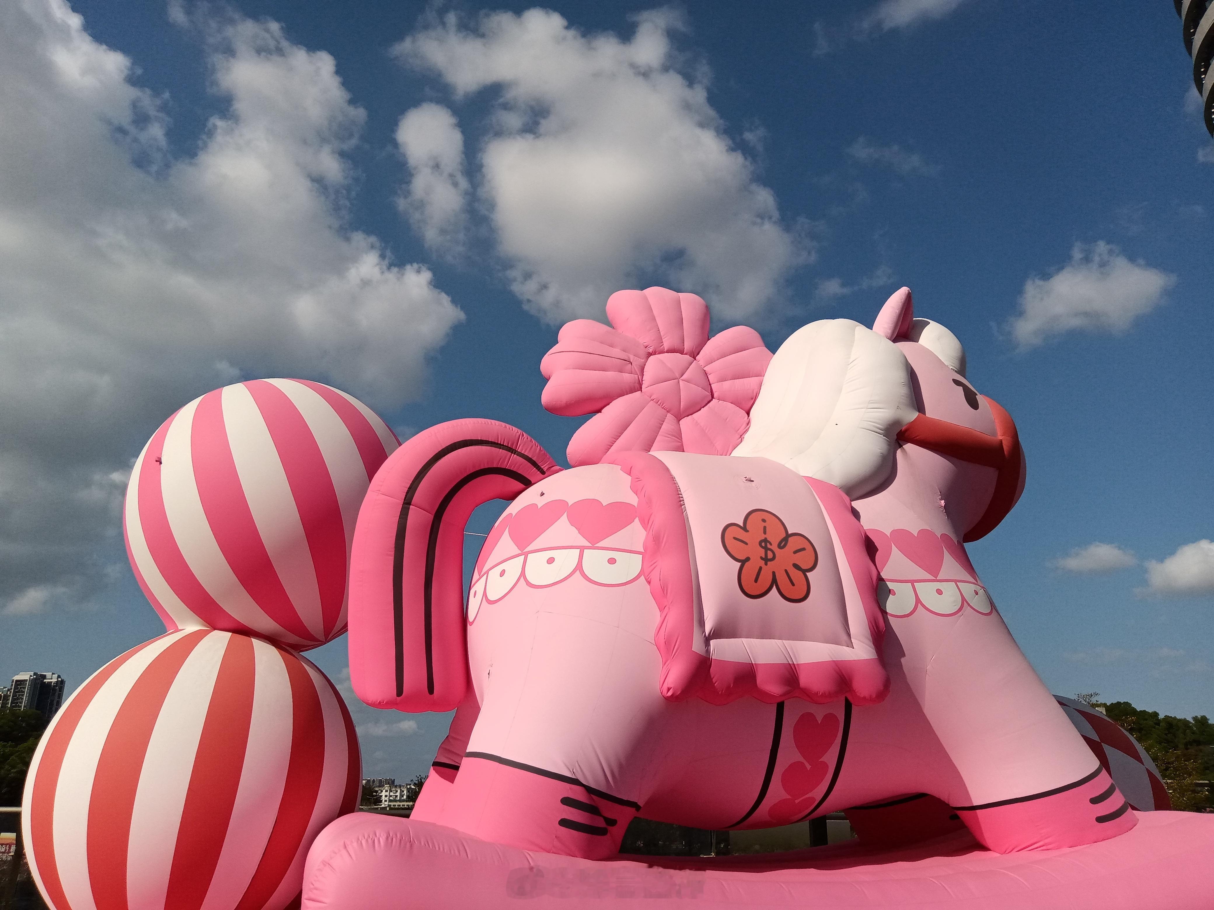 当年有了天猫，京东家就出了个形象狗，现在这个阿里千问，是为了百度？商战都这么朴实