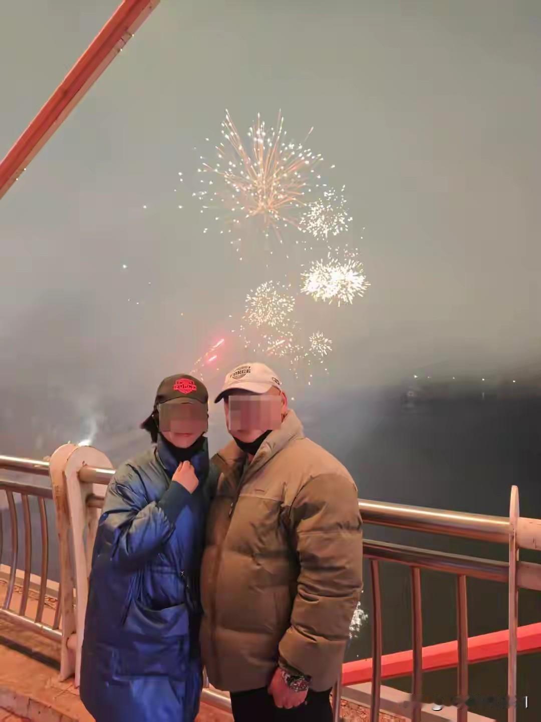 骗女友透支信用卡后将其刺死案一审宣判：犯故意杀人罪判处死刑，缓期二年—一场情感与