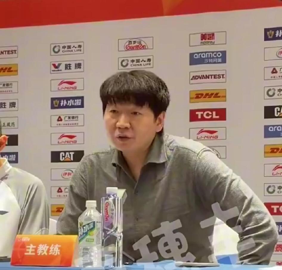 邱彪输球甩锅珀塞尔，约翰逊身高195cm，山东居然没有真正的小外援

都说山东队