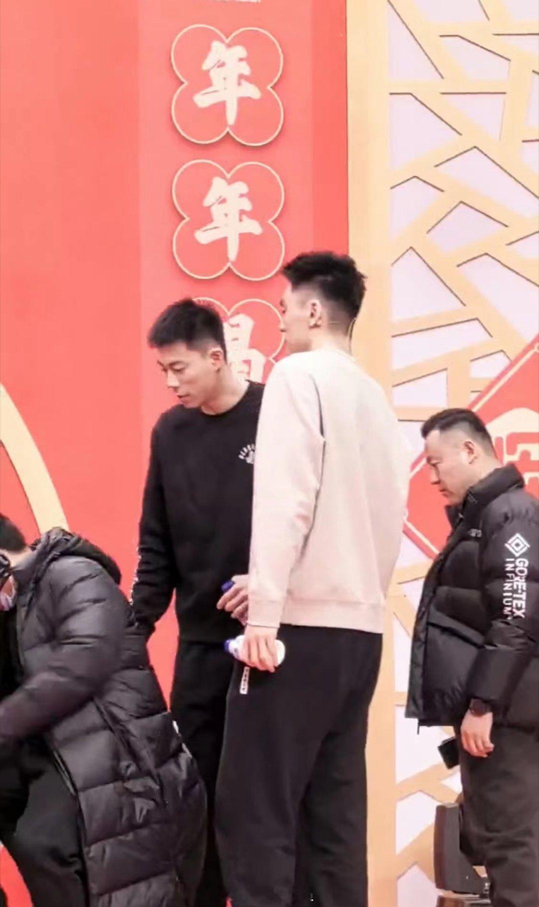 张镇麟在辽台录制春晚，路透图。 ​​​
