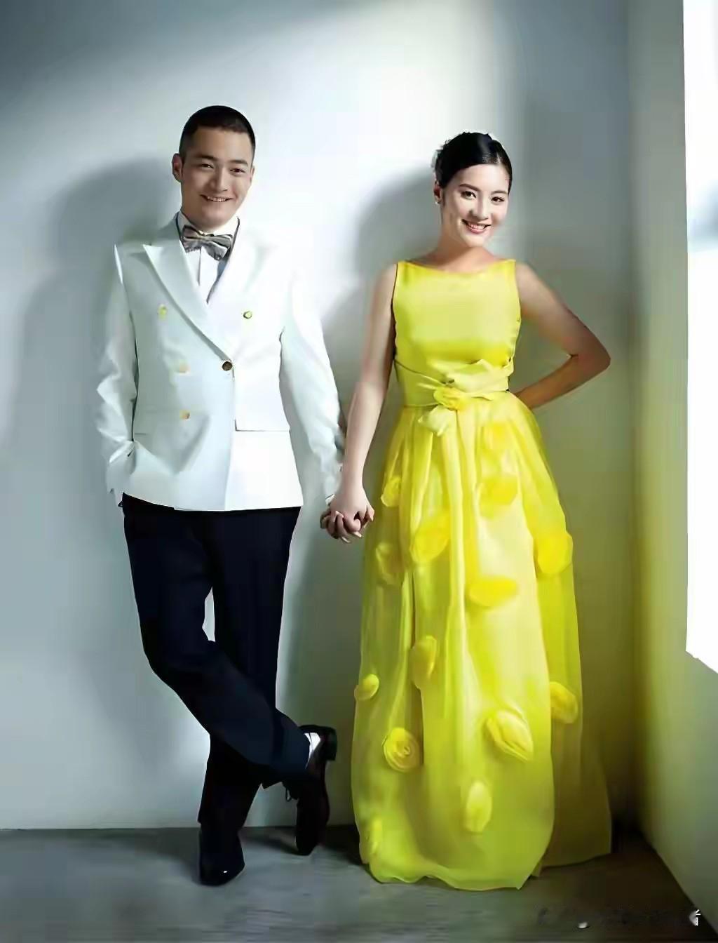 喻恩泰婚姻出现逆转，有好友曝光，喻恩泰妻子疑似婚内出轨，才导致了喻恩泰恩断义绝。